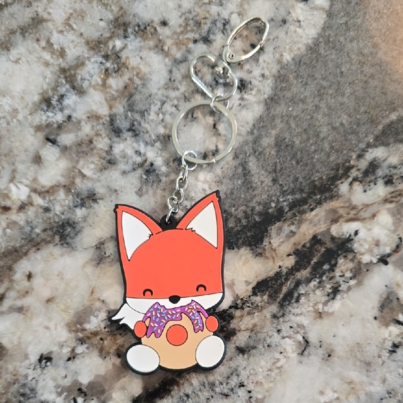 Cute Bellzi Fox Keychain with Donut - Picture 1 of 4